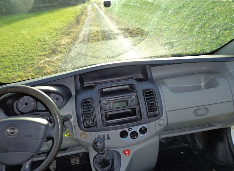 Renault Trafic 2.5 dCi 2.0 dCi 2.0 i 8 броя , снимка 2 - Бусове и автобуси - 51707900