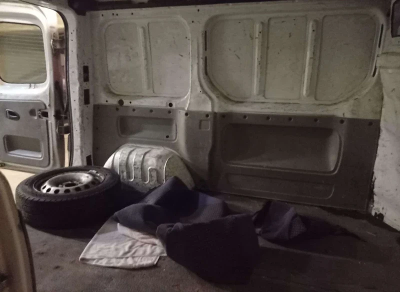 Renault Trafic 2.5 dCi 2.0 dCi 2.0 i 8 броя , снимка 3 - Бусове и автобуси - 51707900