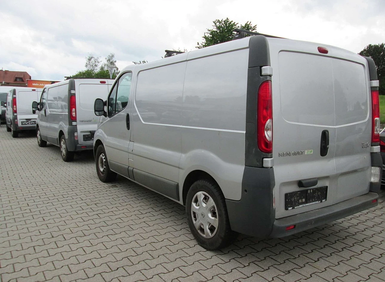 Renault Trafic 2.5 dCi 2.0 dCi 2.0 i 8 броя  - изображение 6