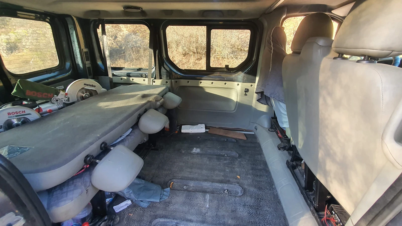 Opel Vivaro 1.9DTI, снимка 6 - Бусове и автобуси - 53879720