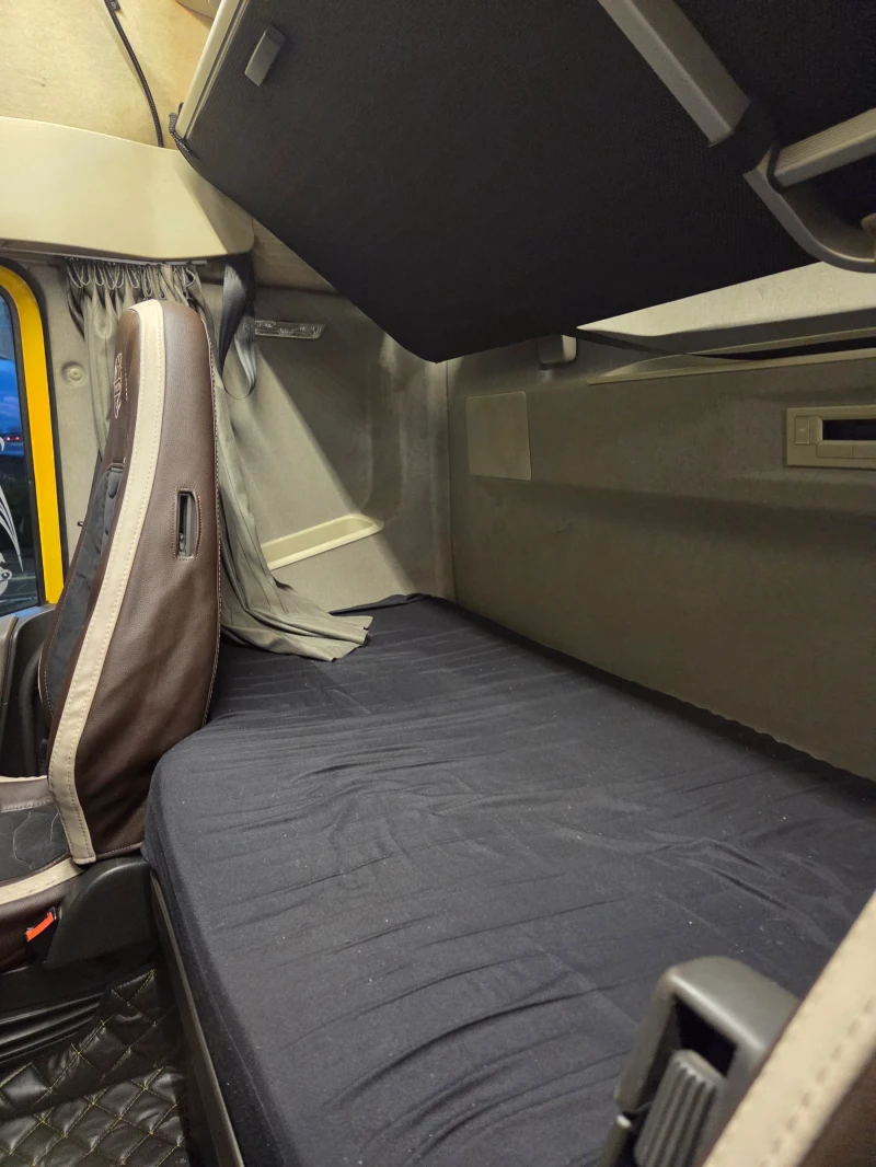 Volvo Fh, снимка 13 - Камиони - 53250074