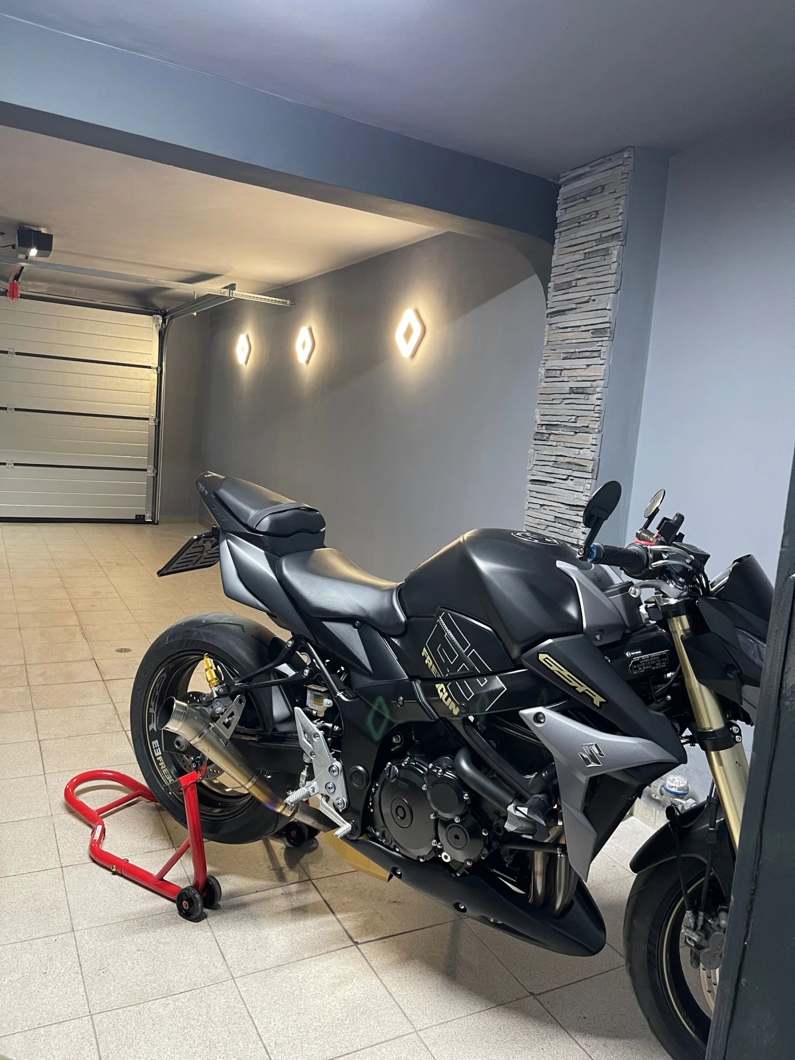 Suzuki Gsr За А2 35KW - изображение 2