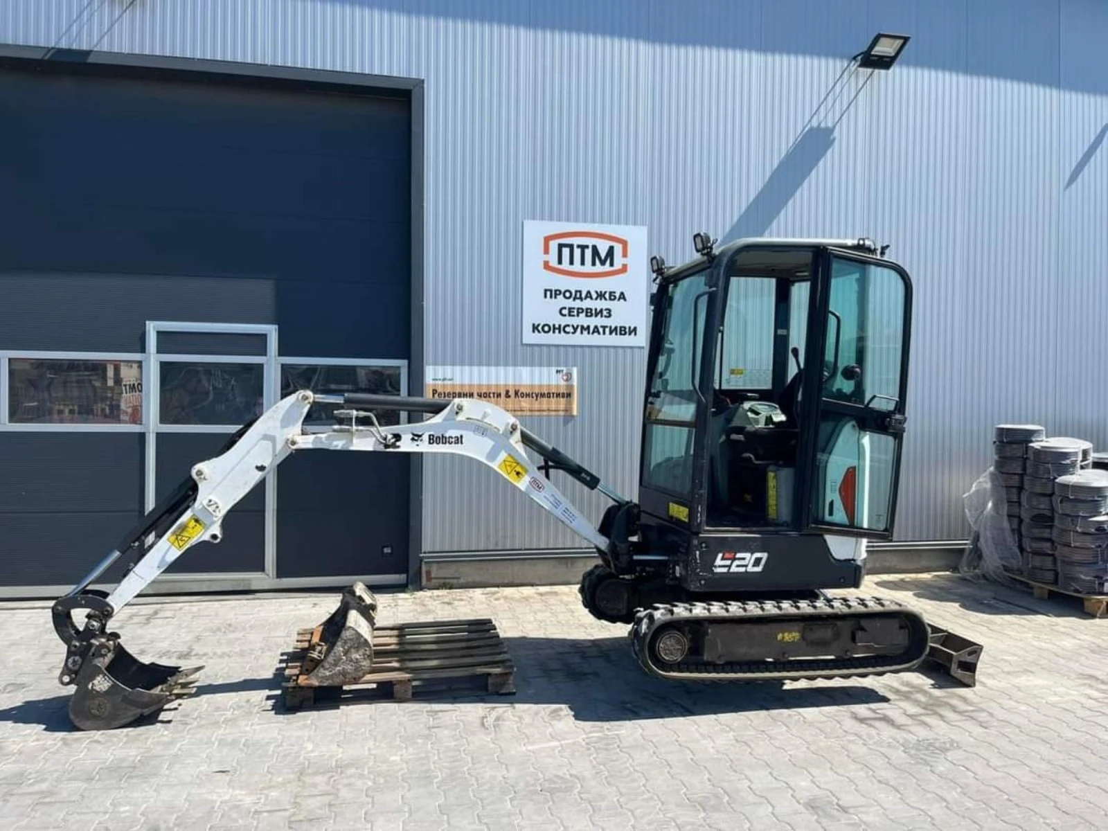 Багер Bobcat E20, снимка 1