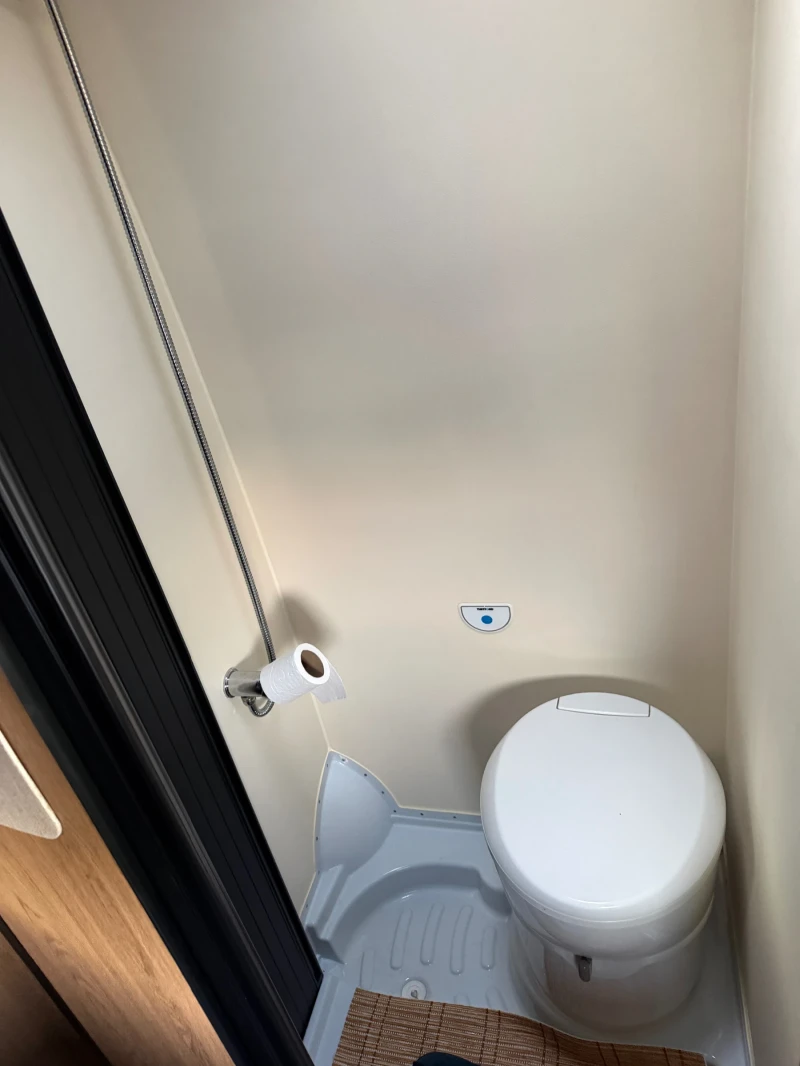 Кемпер Mercedes-Benz 316 4х4, снимка 8 - Каравани и кемпери - 53213341