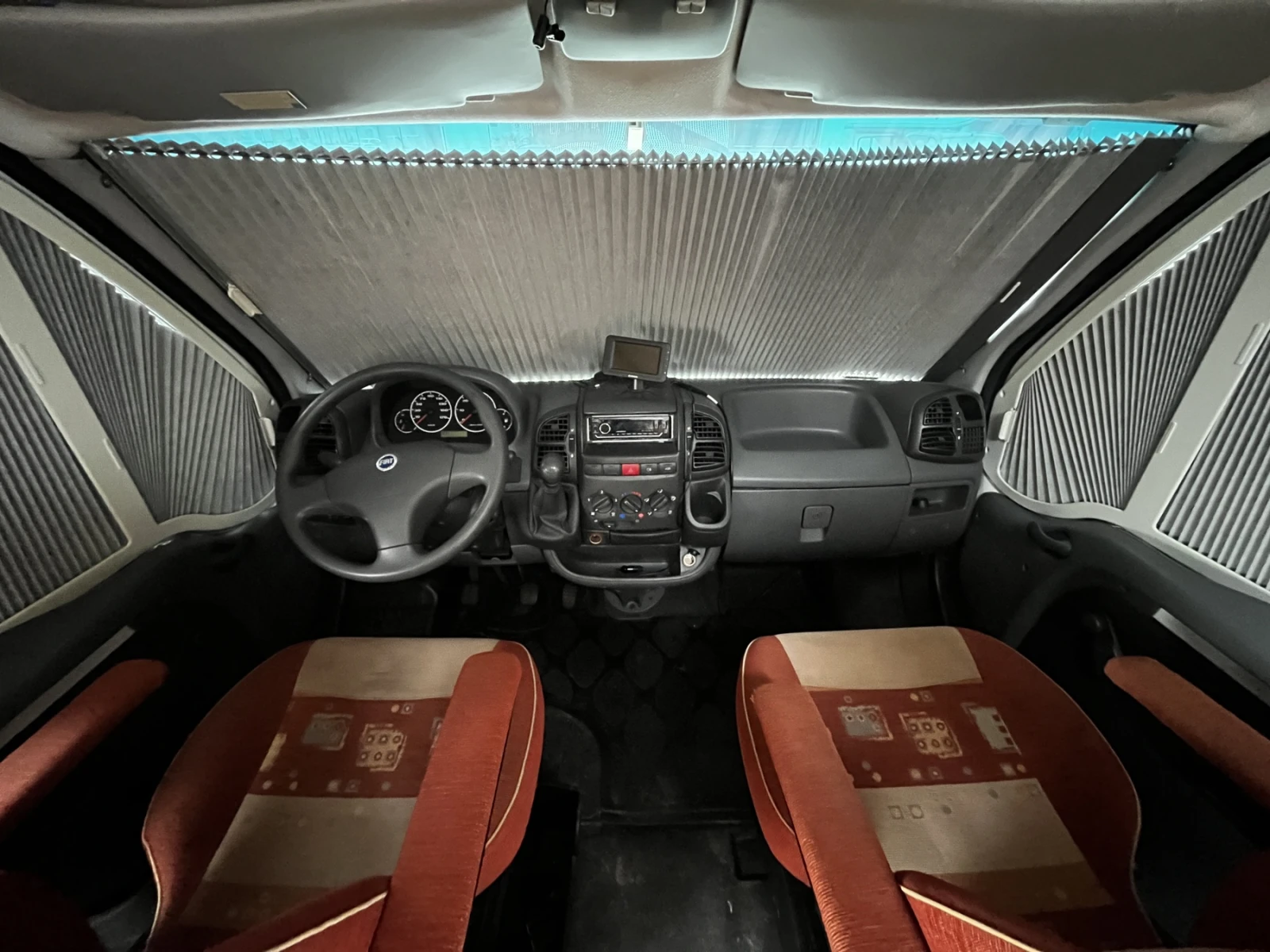 Кемпер Fiat Burstner T Harmony 615 + A/C, снимка 7 - Каравани и кемпери - 56714978