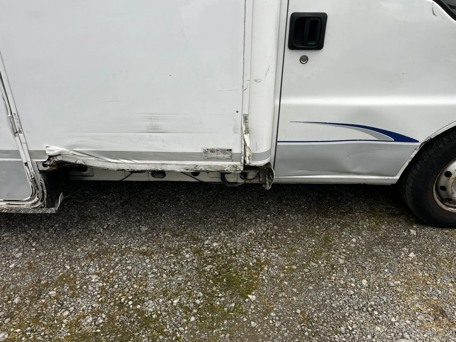Кемпер Fiat Burstner T Harmony 615 + A/C, снимка 17 - Каравани и кемпери - 56714978