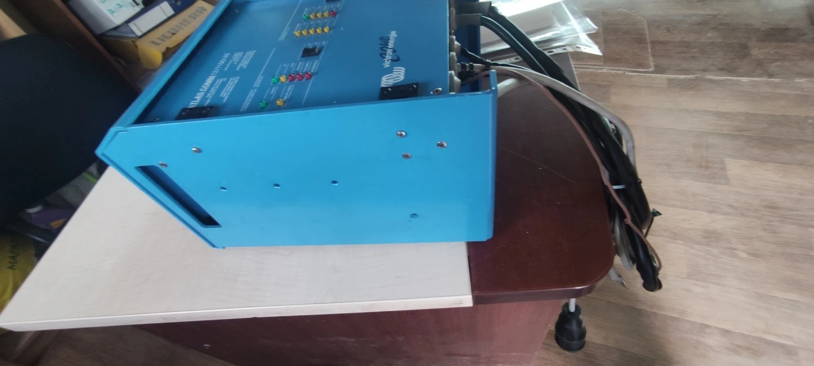 VICTRON ENERGY UPS  12v-24v DC  220v AC     . | Mobile.bg   5