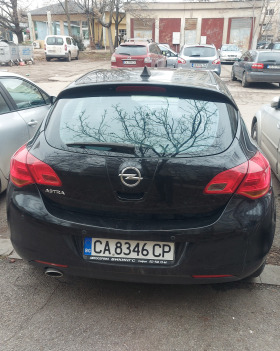Opel Astra, снимка 4 - Автомобили и джипове - 44825320