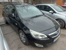 Opel Astra, снимка 3 - Автомобили и джипове - 44825320