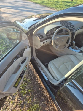 Mercedes-Benz E 320, снимка 5