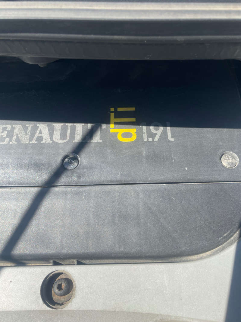 Renault Scenic, снимка 11 - Автомобили и джипове - 45650466