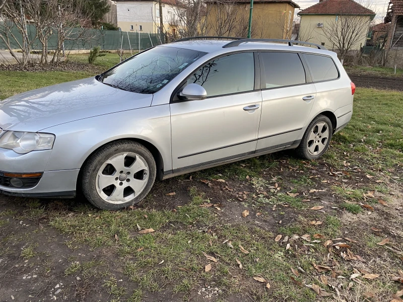 VW Passat 2.0TDI 16V цял за части, снимка 3 - Автомобили и джипове - 48347439