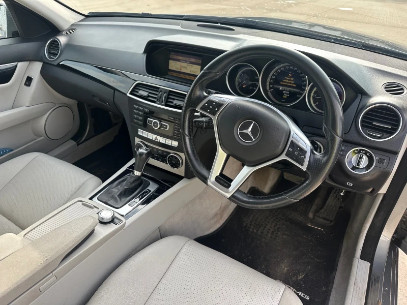 Mercedes-Benz C 220, снимка 8 - Автомобили и джипове - 48788827