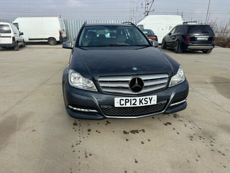 Mercedes-Benz C 220, снимка 2 - Автомобили и джипове - 48788827