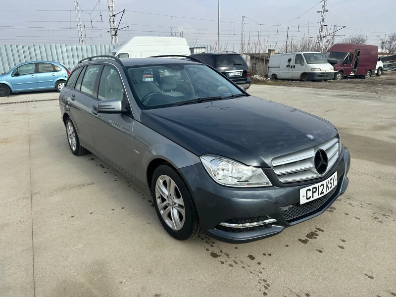 Mercedes-Benz C 220, снимка 1 - Автомобили и джипове - 48788827