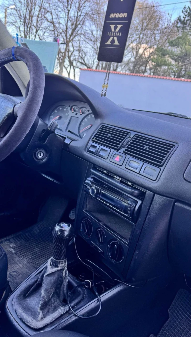 VW Golf, снимка 10 - Автомобили и джипове - 48923534