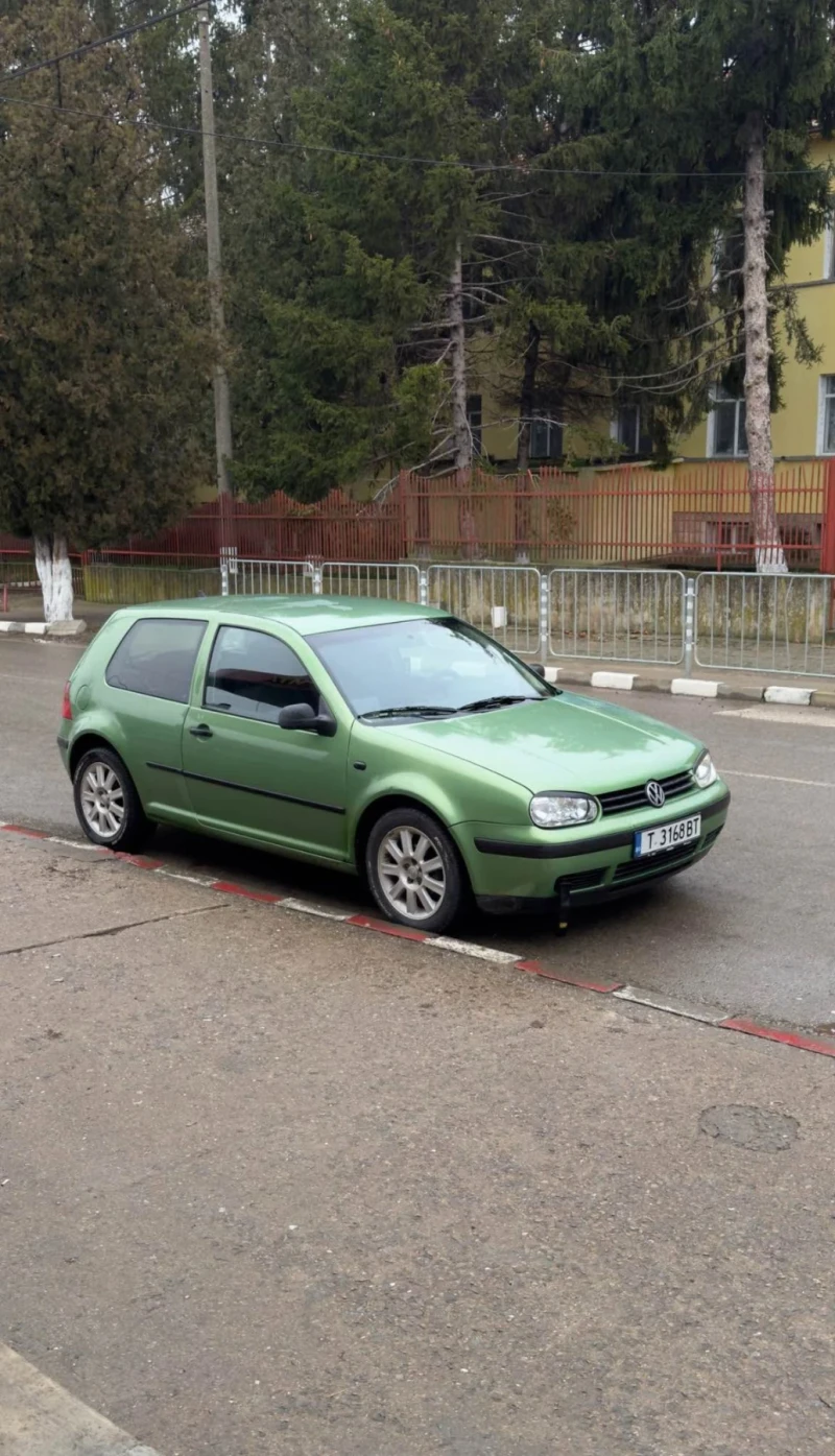 VW Golf, снимка 4 - Автомобили и джипове - 48923534