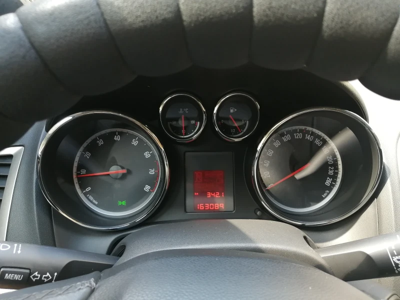 Opel Astra 1, 4, снимка 11 - Автомобили и джипове - 52702061