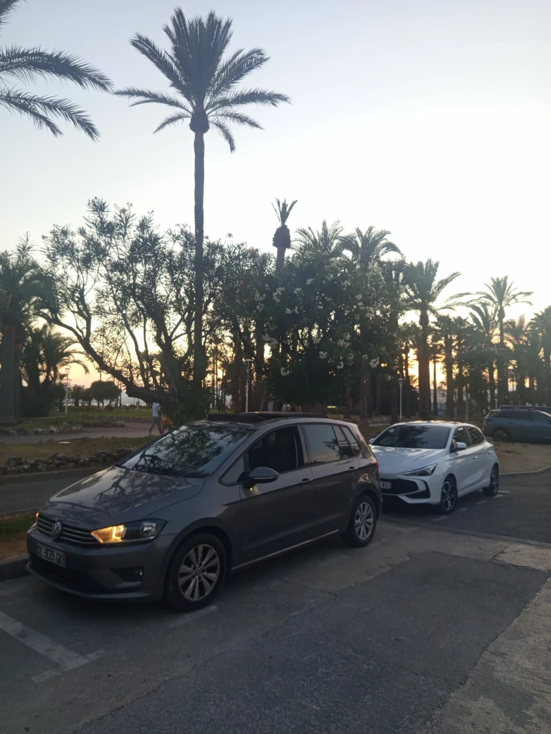 VW Sportsvan Golf 7, Sportvan, бензин 1, 4 TSi, снимка 2 - Автомобили и джипове - 52484074