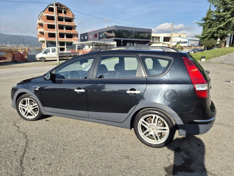 Hyundai I30 CW 1.4 118000км , снимка 5 - Автомобили и джипове - 52403710