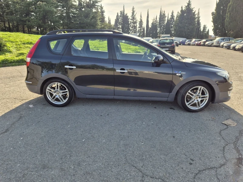 Hyundai I30 CW 1.4 118000км , снимка 6 - Автомобили и джипове - 52403710