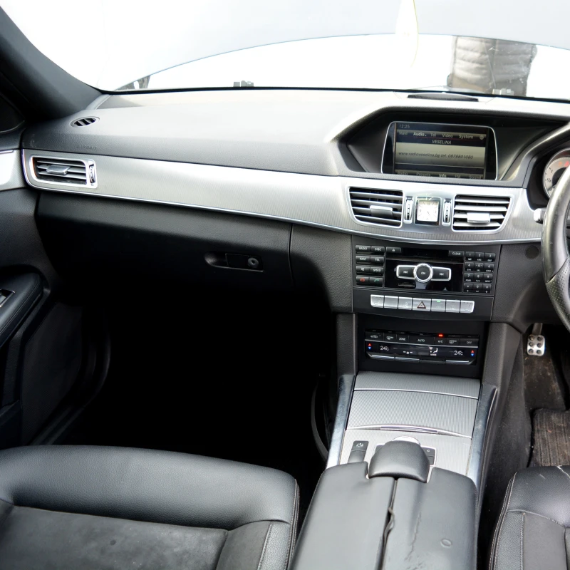 Mercedes-Benz E 220 2.1 CDI, снимка 7 - Автомобили и джипове - 52531735