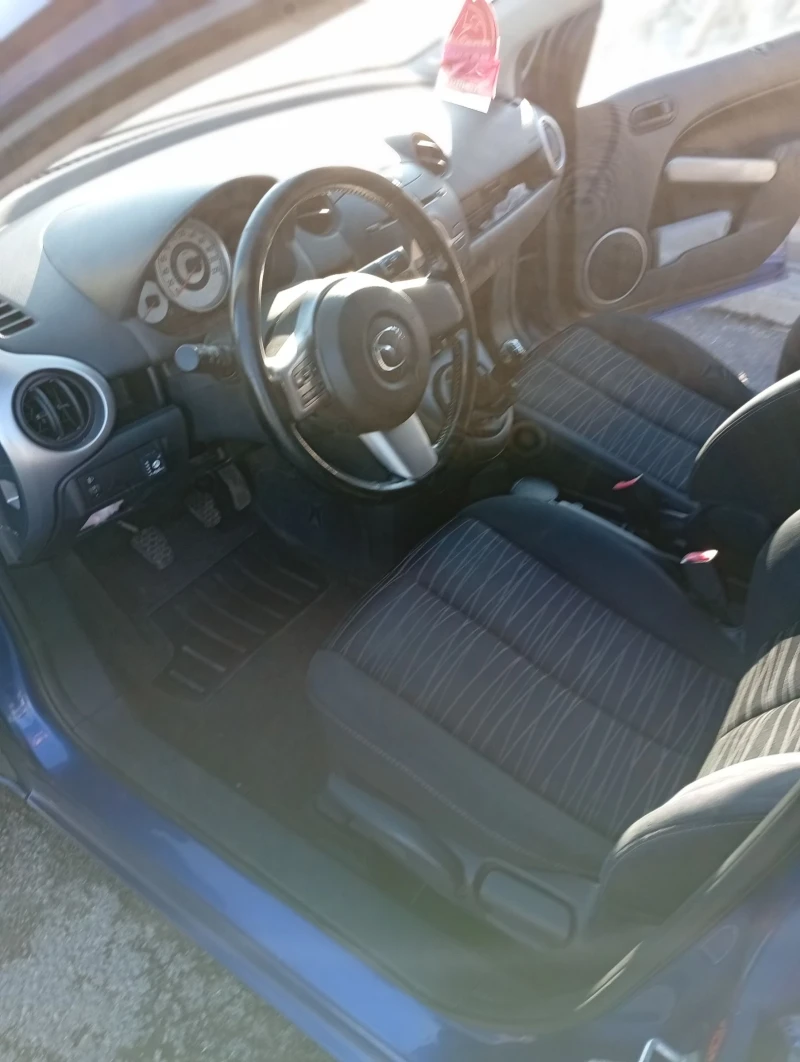 Mazda 2 Бензин-газ, снимка 16 - Автомобили и джипове - 53156937