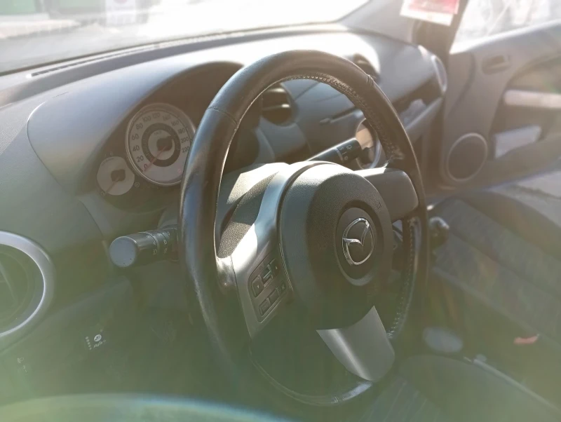 Mazda 2 Бензин-газ, снимка 17 - Автомобили и джипове - 53156937
