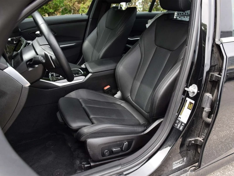 BMW 330 * xDrive * CARFAX * ЦЕНА ДО БГ, снимка 16 - Автомобили и джипове - 53306185