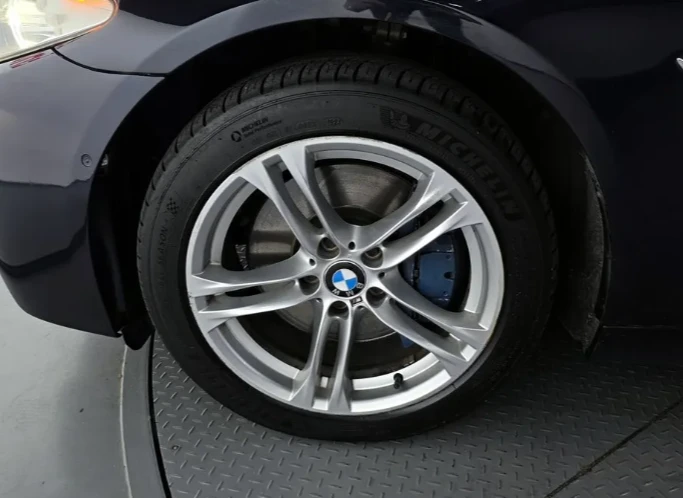 BMW 550 xDrive - изображение 5