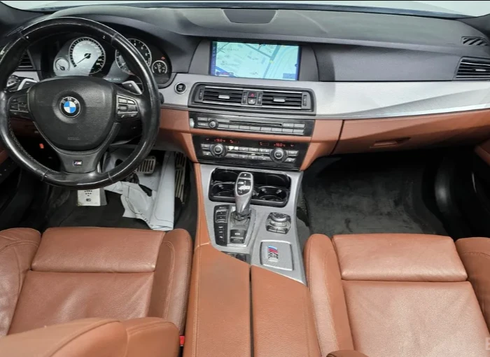 BMW 550 xDrive - изображение 7