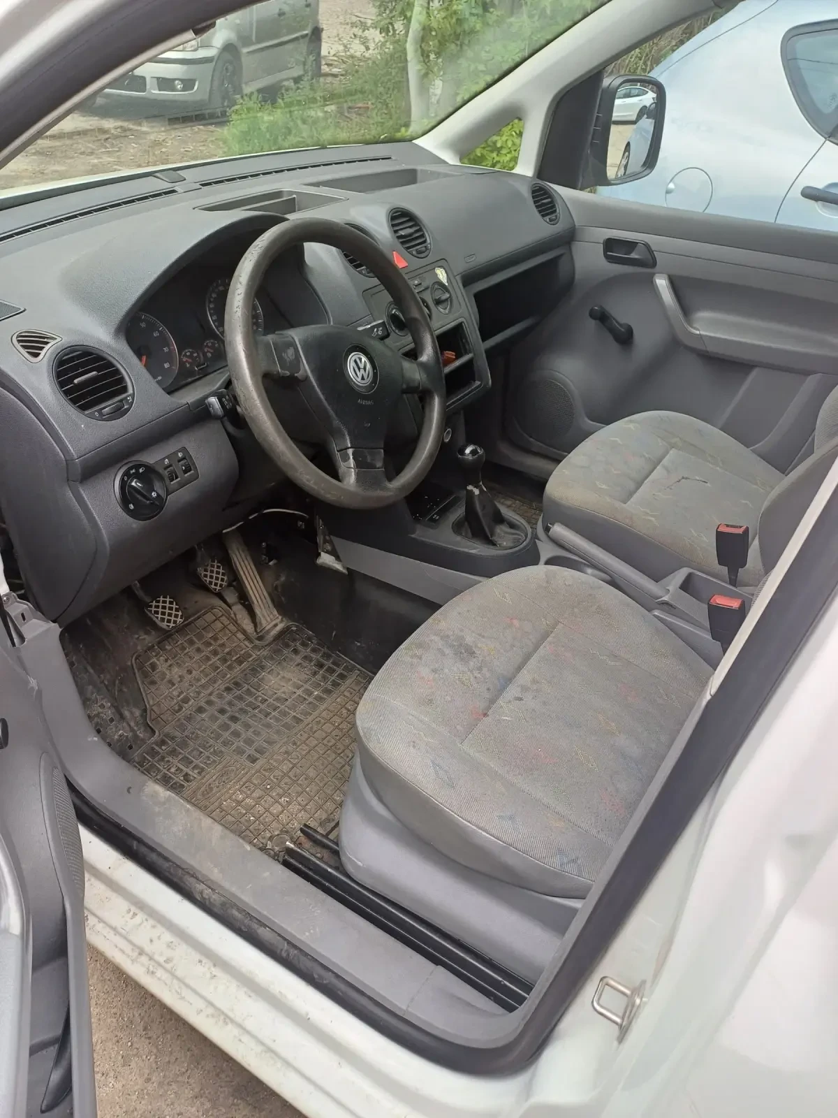 VW Caddy ФАБРИЧНА ГАЗ - изображение 4