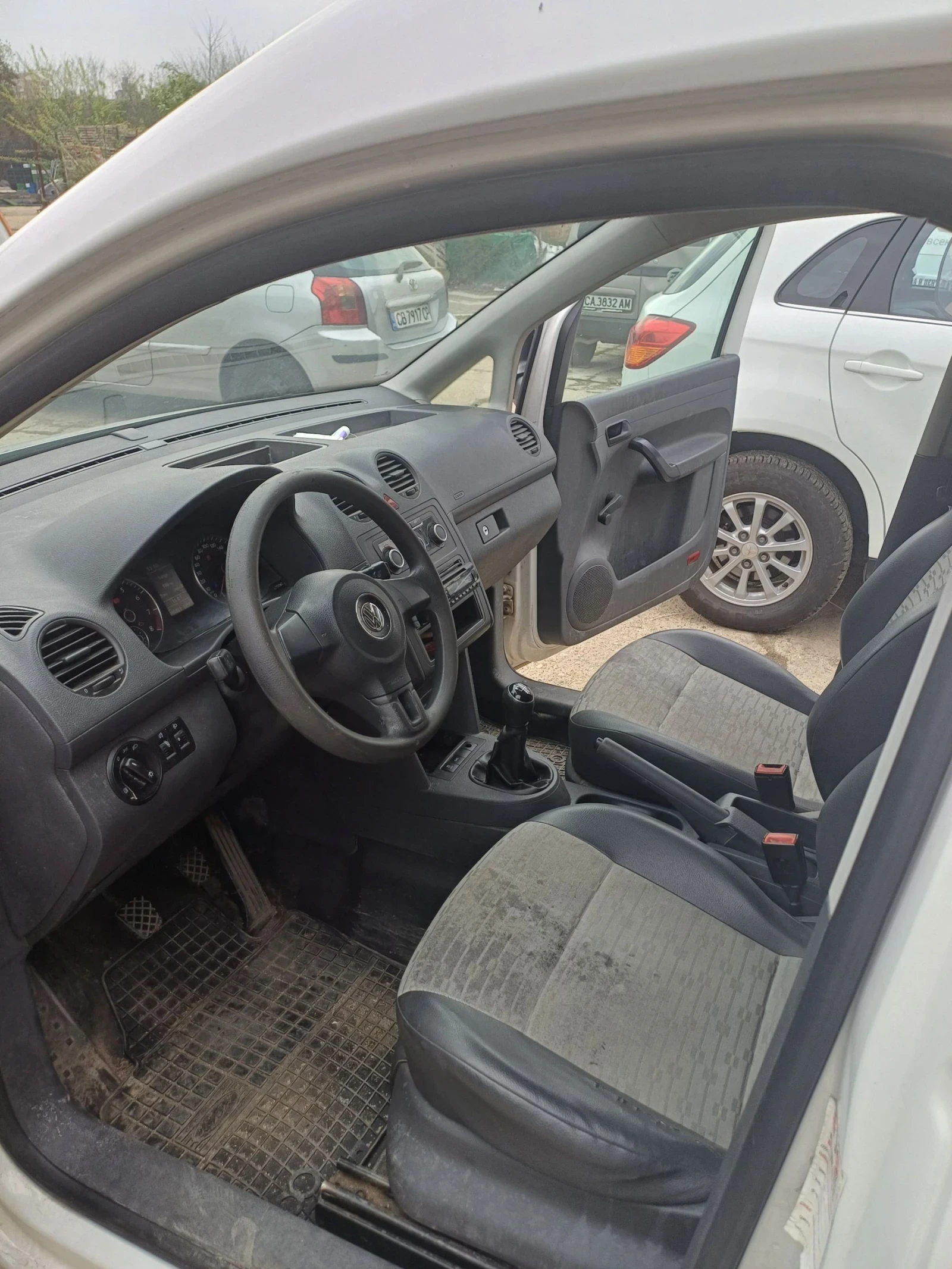 VW Caddy ФАБРИЧНА ГАЗ - изображение 8