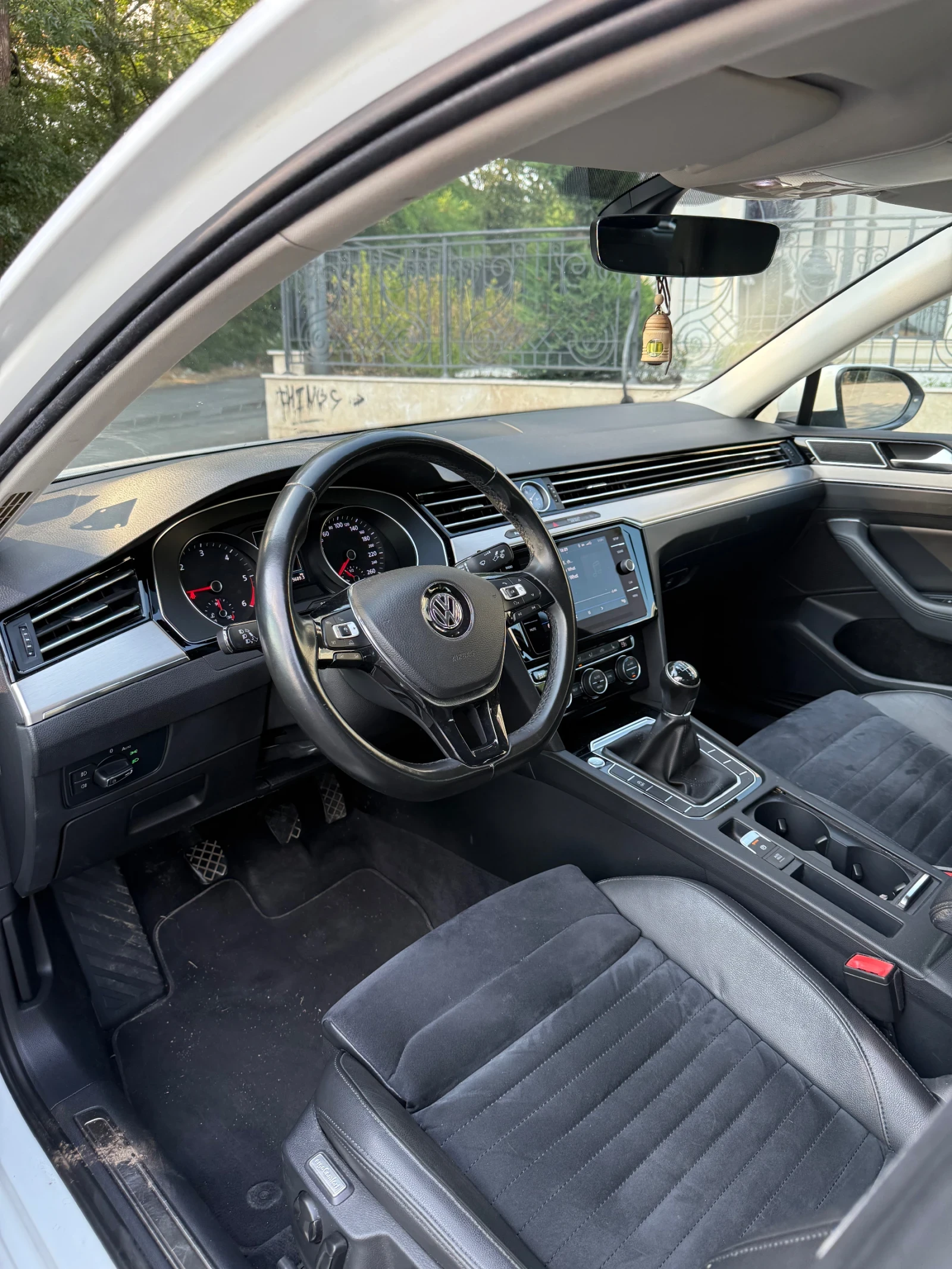 VW Passat  - изображение 8