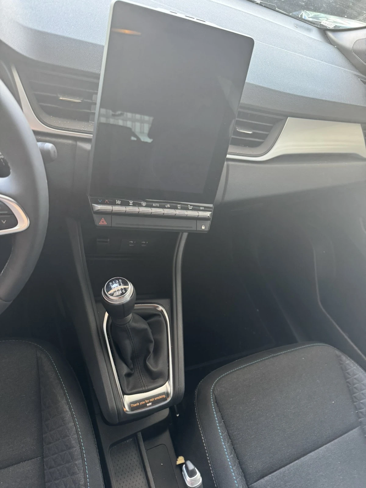 Renault Captur 0.9i 1700km - изображение 8