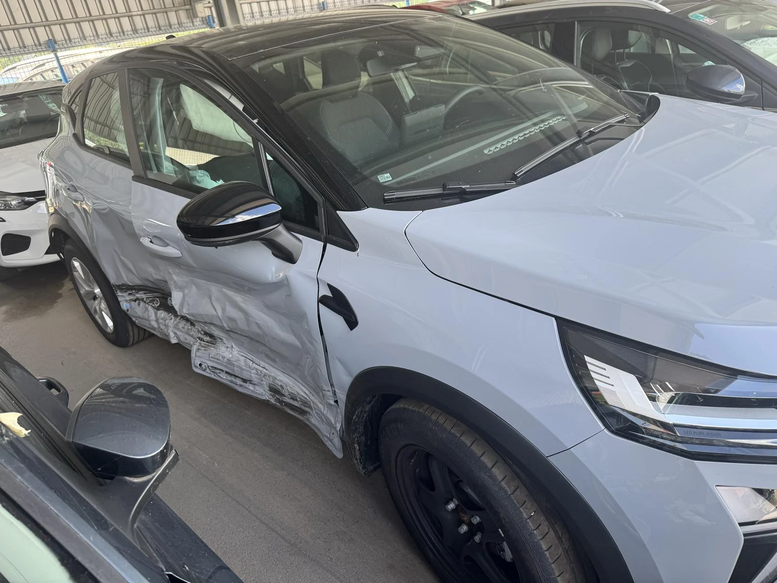 Renault Captur 0.9i 1700km - изображение 3
