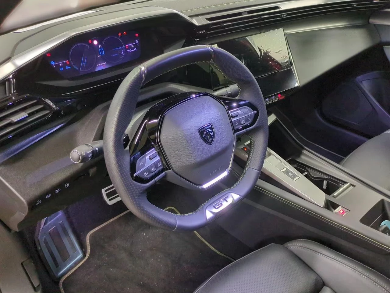 Peugeot 408 GT-LINE/181HP/MEMO/360/NAVI/LED/KLESS/365g - изображение 8