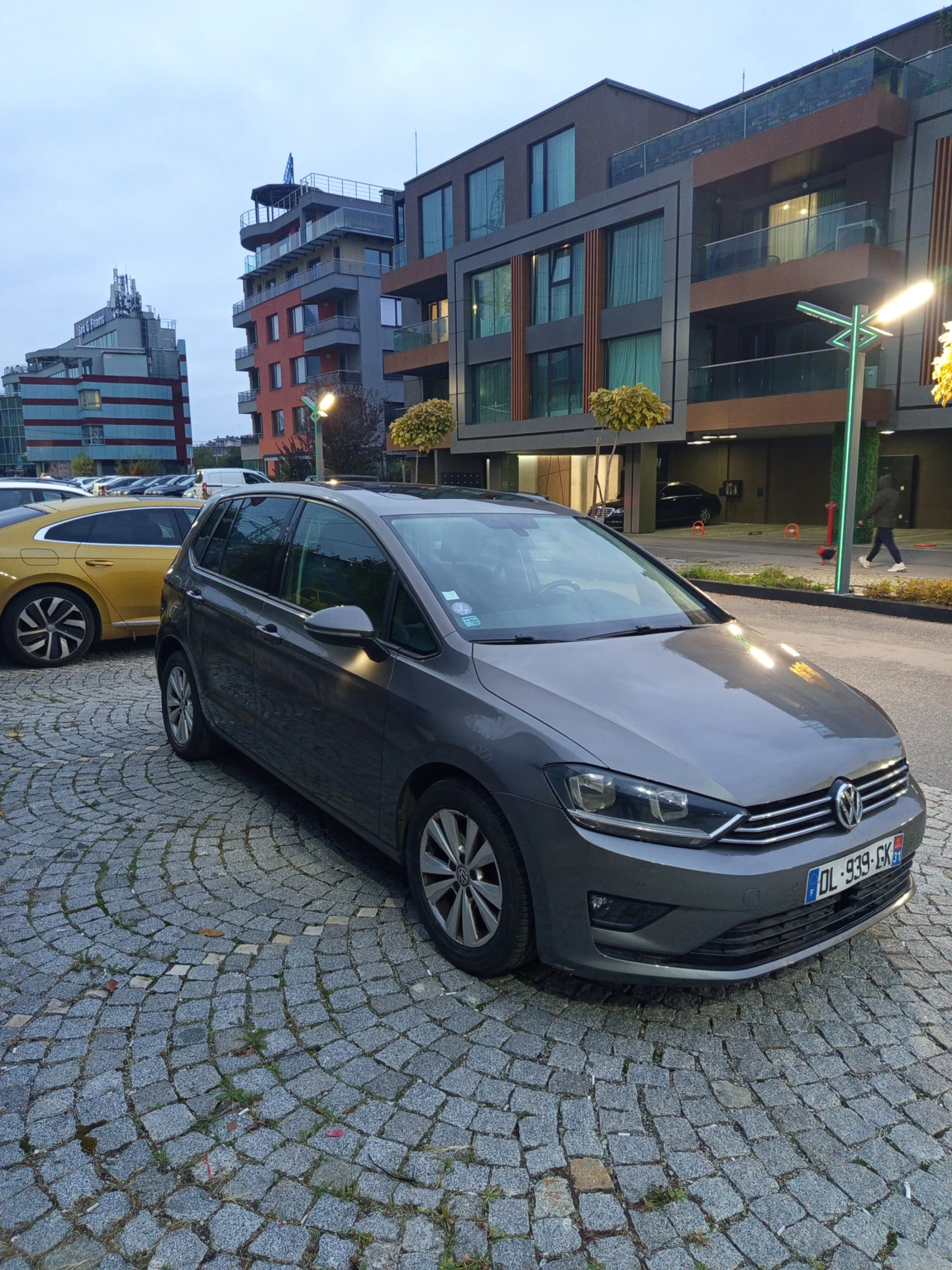 VW Sportsvan Golf 7, Sportvan, бензин 1, 4 TSi - изображение 4