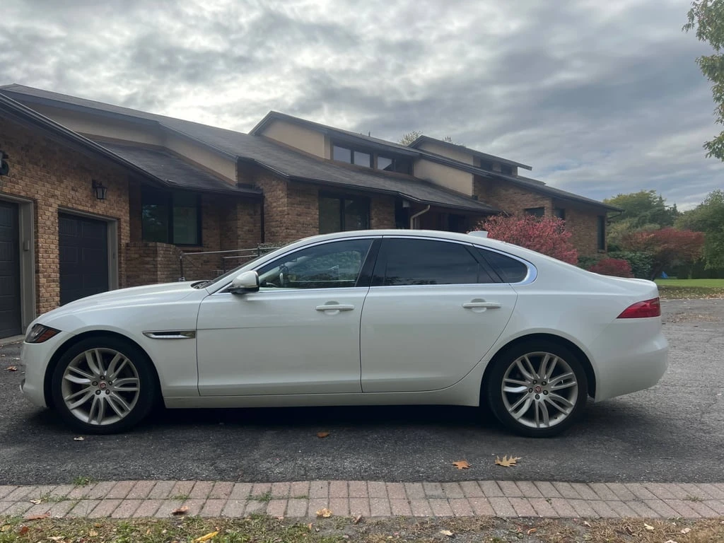 Jaguar Xf * 35t Prestige * CARFAX * БЕЗ ПЪРВОНАЧАЛНА ВНОСКА - изображение 2