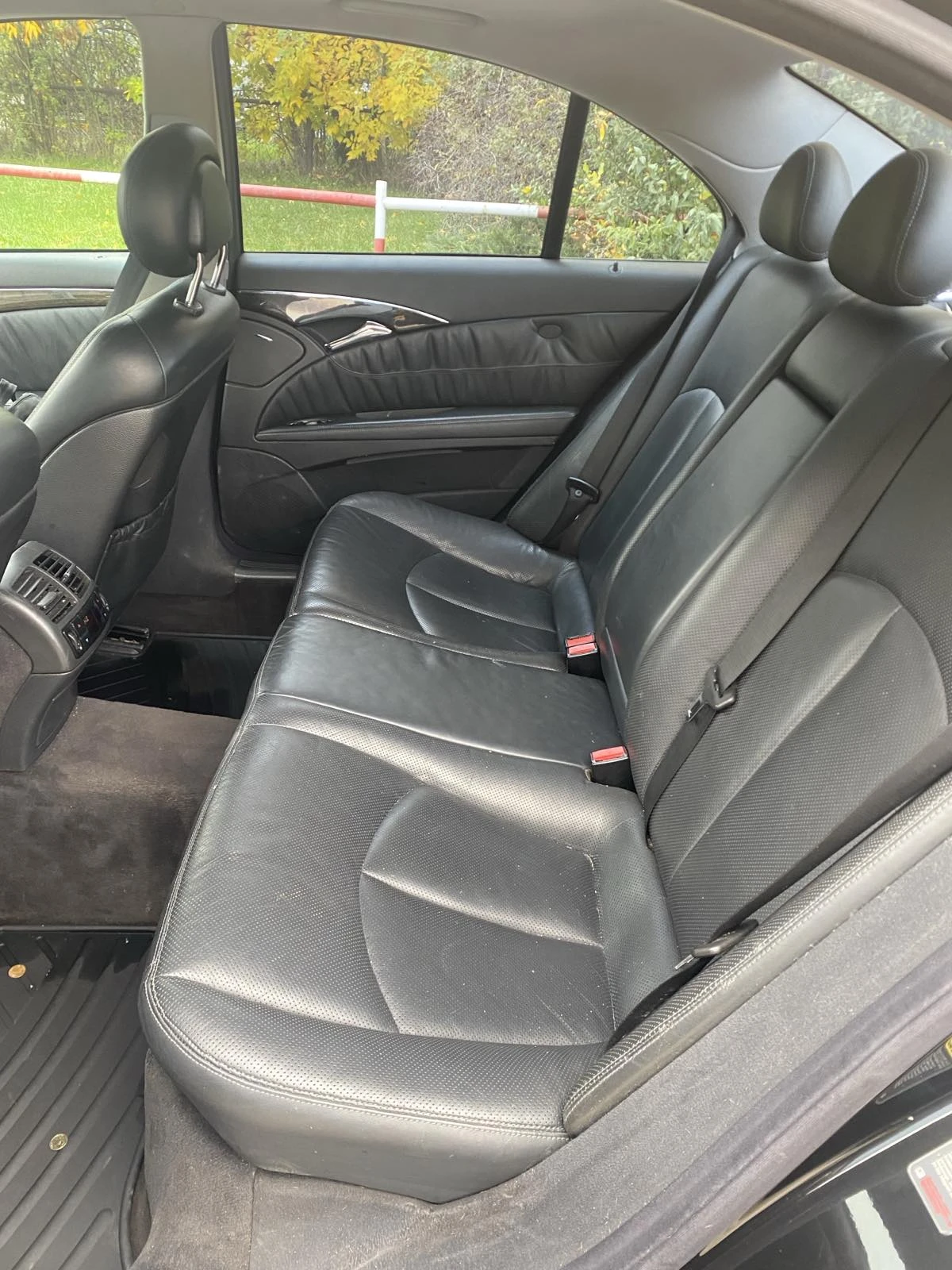 Mercedes-Benz E 320  - изображение 6