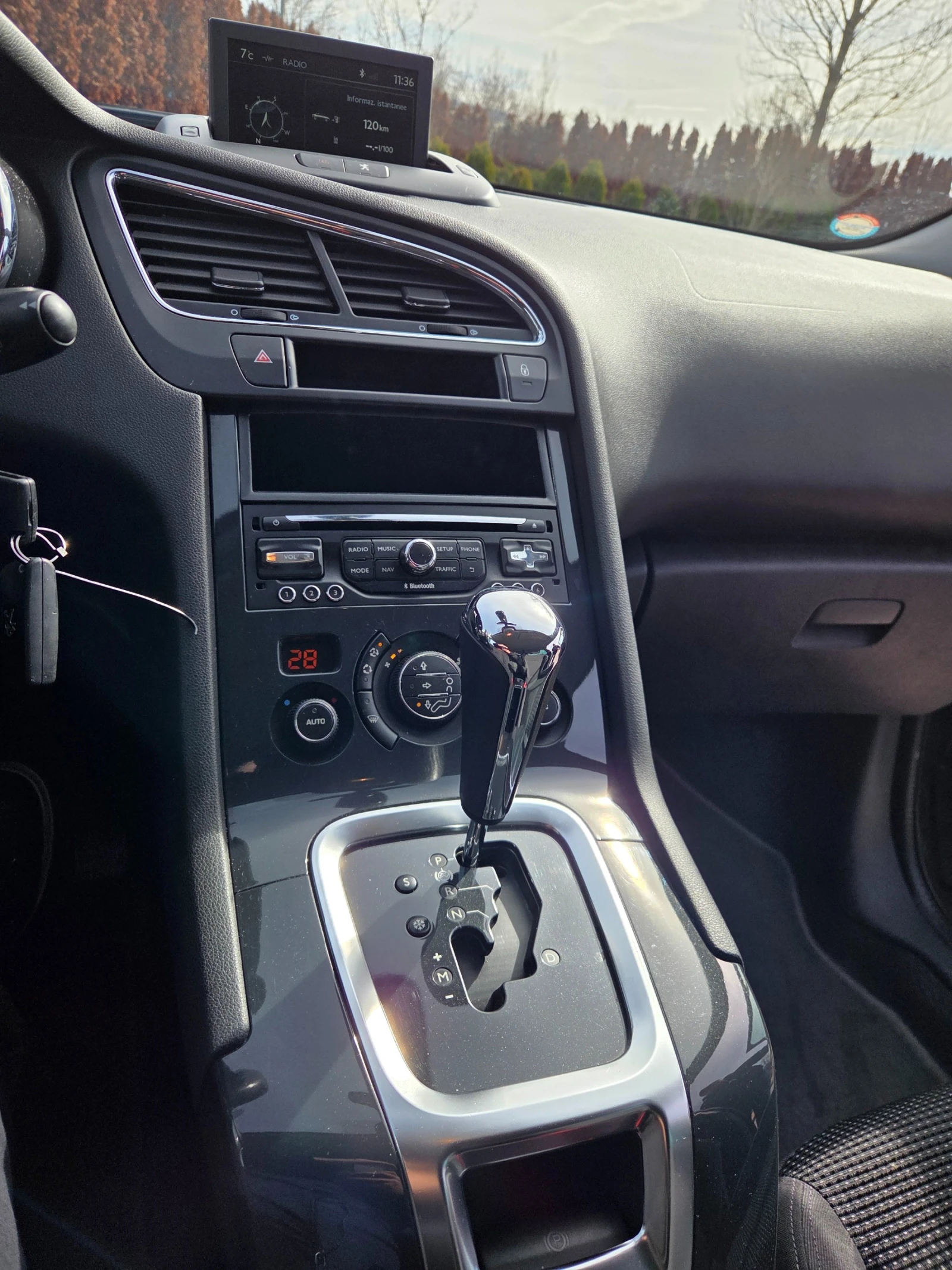 Peugeot 5008 1.6HDi * EURO 6* ���������* NAVI*  | Mobile.bg � ����������� 11