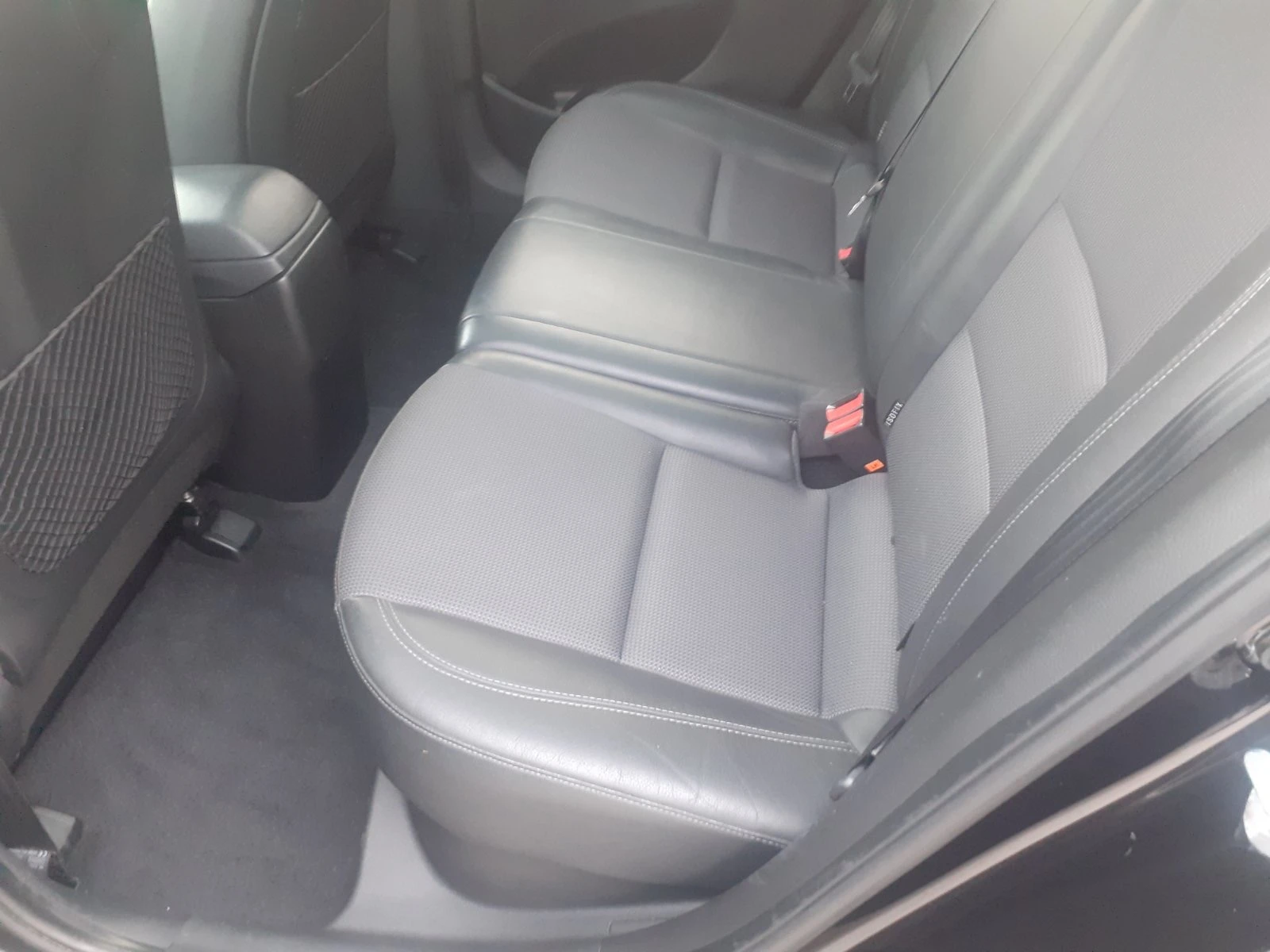 Hyundai I30 1.6 I NAVI PANORAMA  KAMERA PREMIUM, снимка 14 - Автомобили и джипове - 53684786