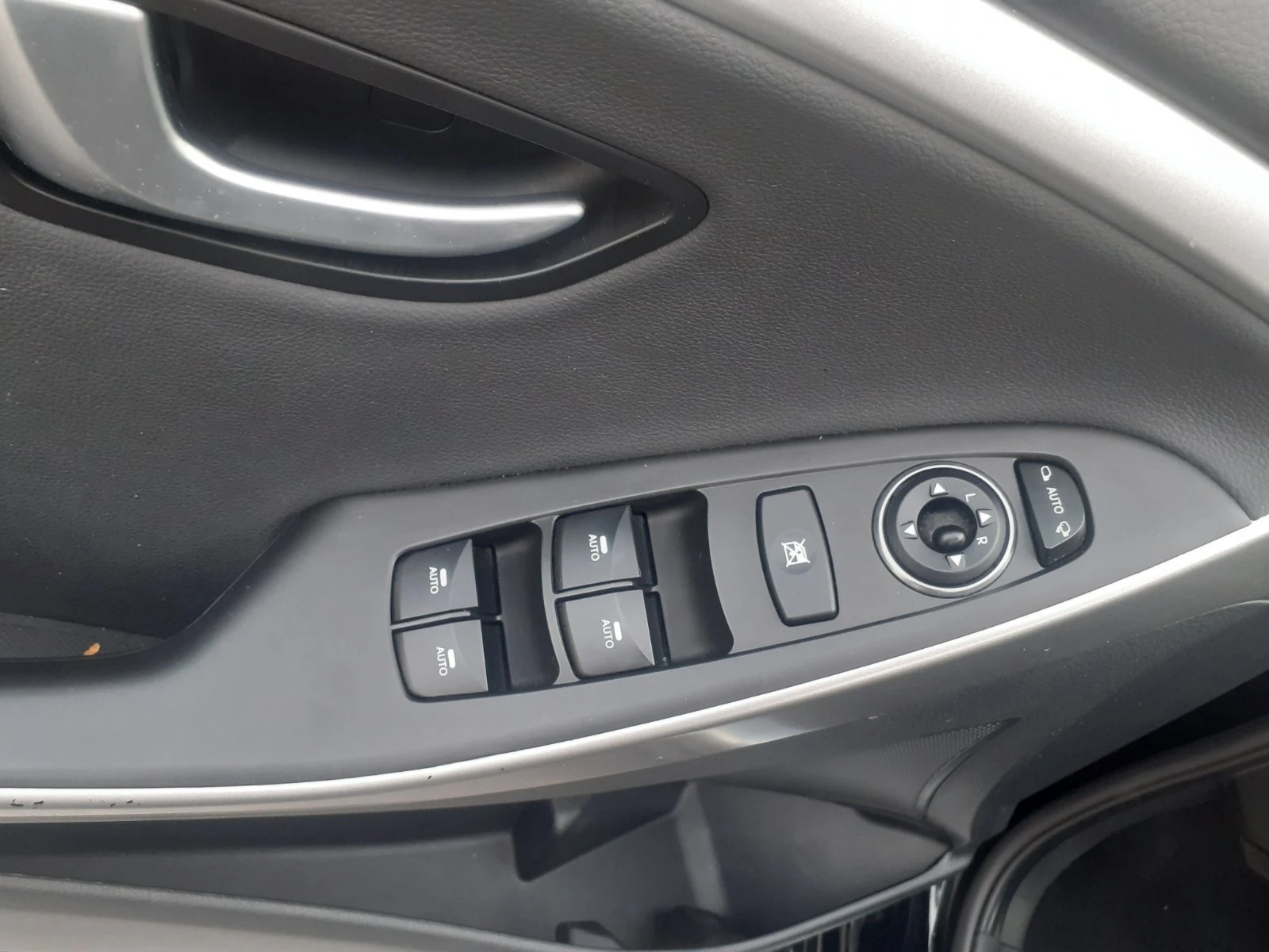 Hyundai I30 1.6 I NAVI PANORAMA  KAMERA PREMIUM, снимка 16 - Автомобили и джипове - 53684786