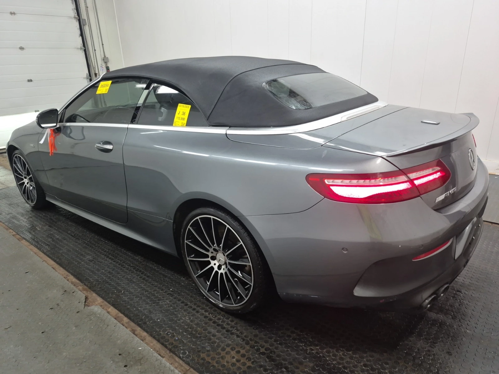 Mercedes-Benz E 53 AMG * * CARFAX * * АВТО КРЕДИТ * * , снимка 6 - Автомобили и джипове - 54083489