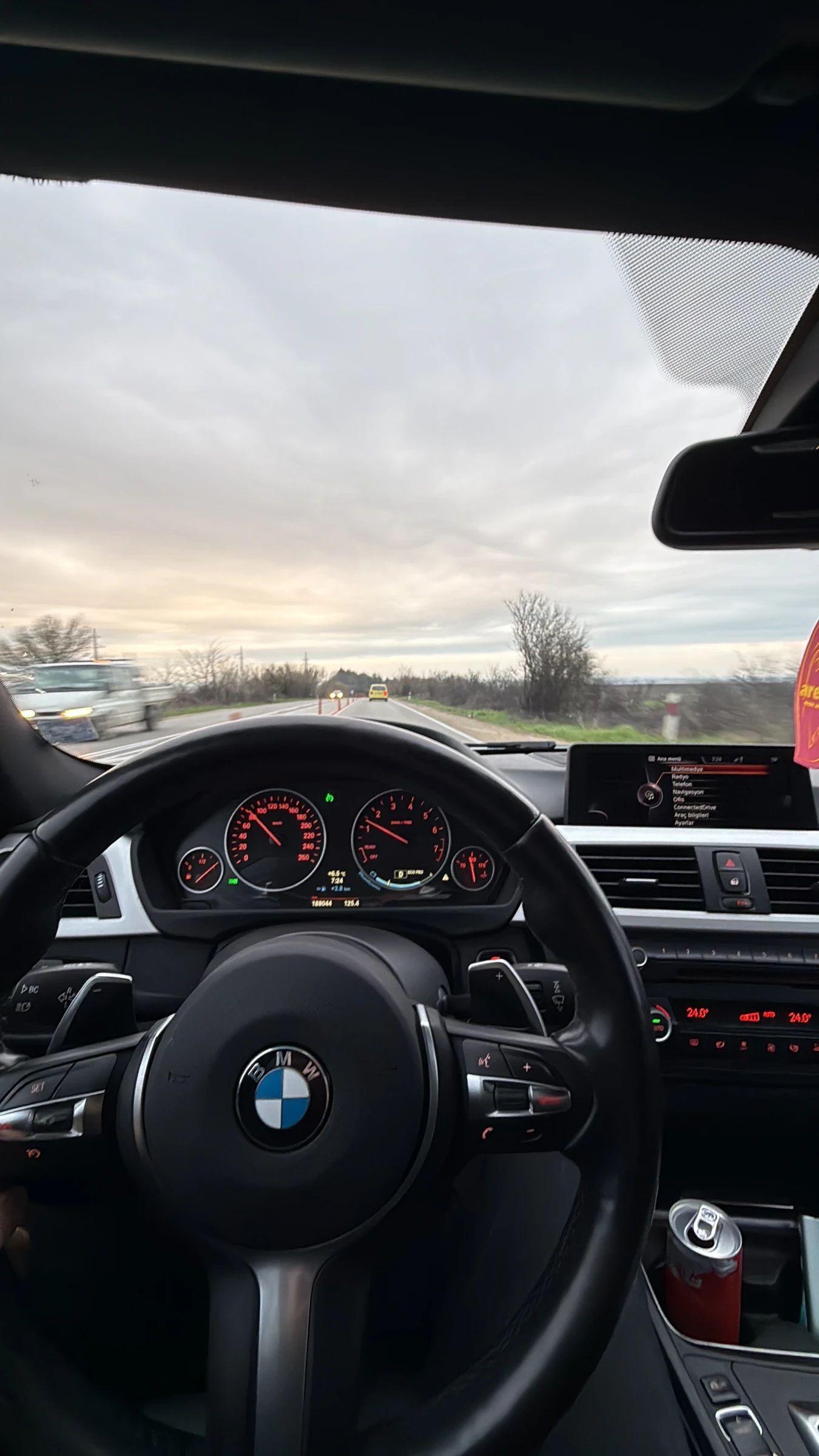 BMW 335, снимка 5 - Автомобили и джипове - 54190102