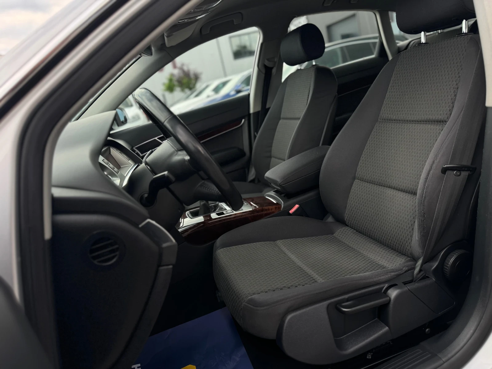 Audi A6 2.0TDI , снимка 9 - Автомобили и джипове - 54621116