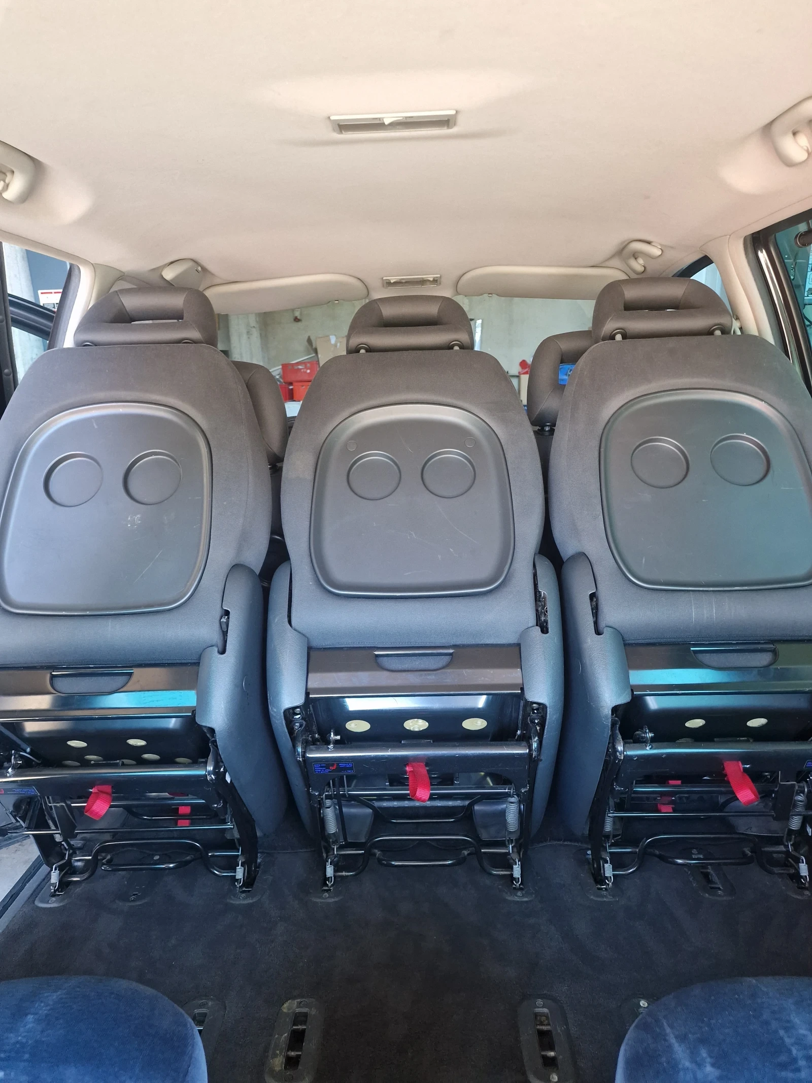 Seat Alhambra, снимка 16 - Автомобили и джипове - 54737731