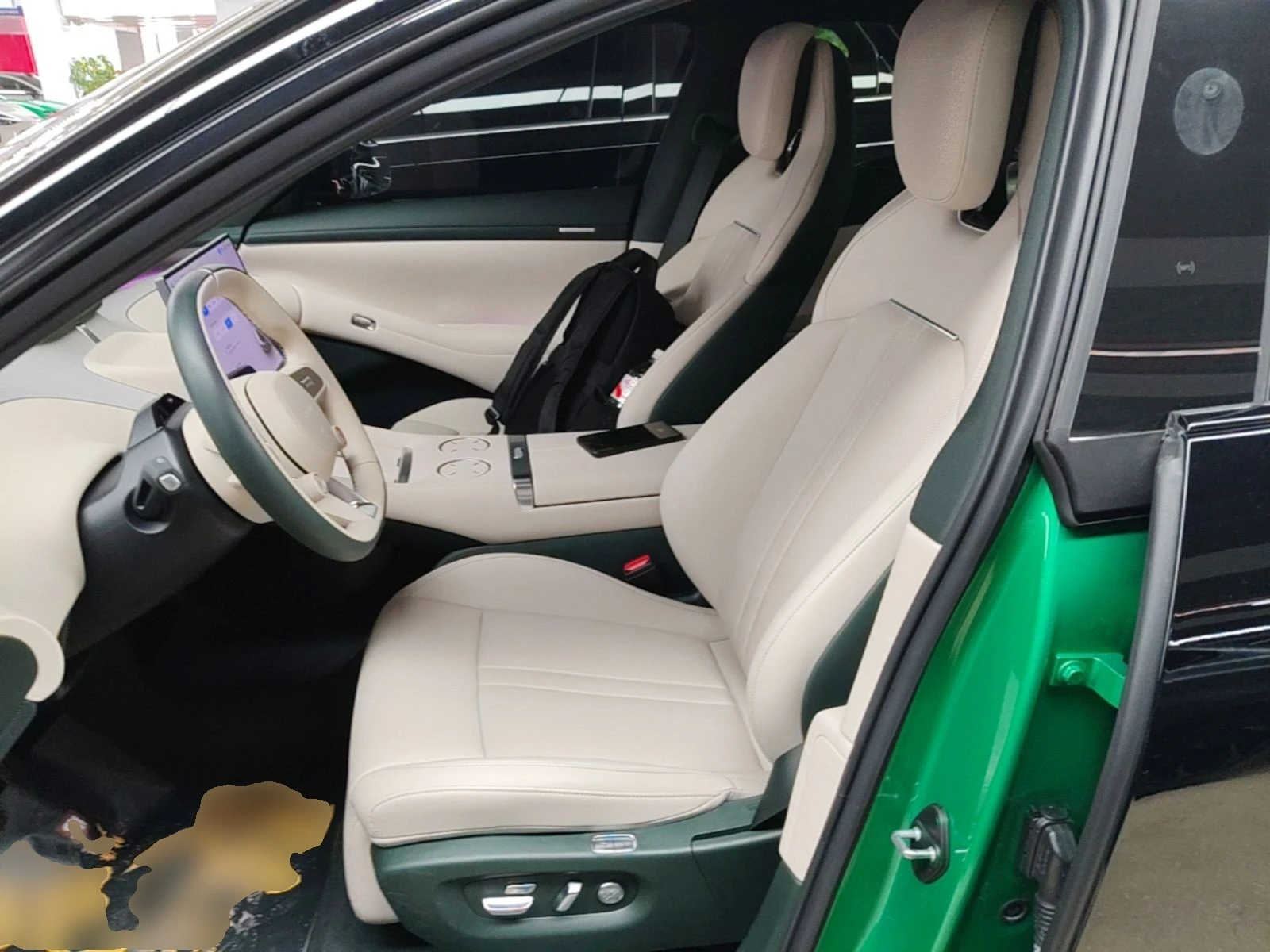 Xiaomi YU7 Xiaomi YU7  Pro AWD 96.3 kWh | Mobile.bg � ����������� 8