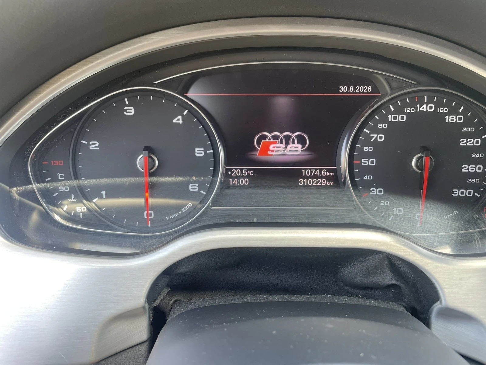 Audi A8, снимка 3 - Автомобили и джипове - 55876066