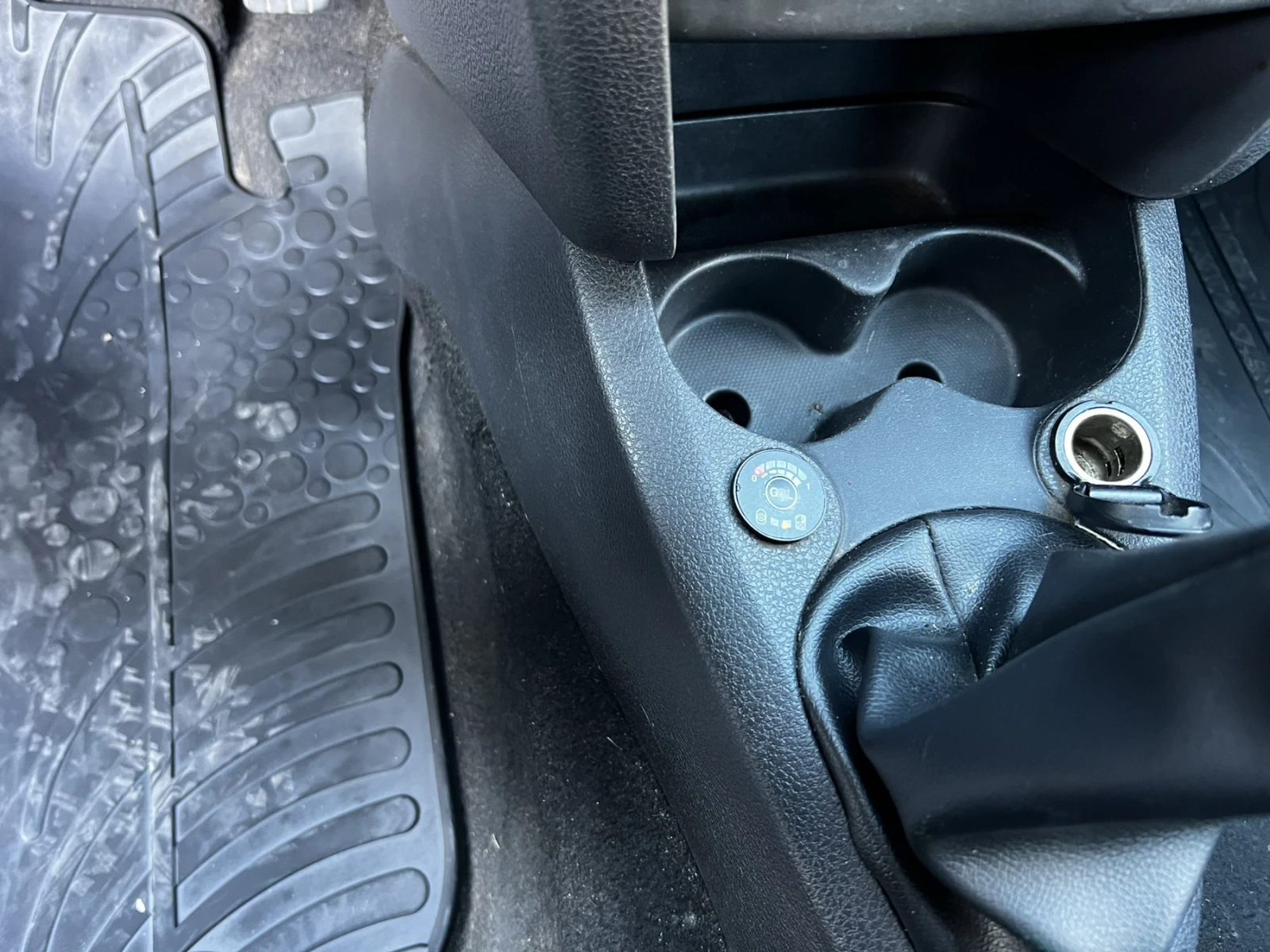 Dacia Sandero ГАЗОВ ИНЖЕКЦИОН , снимка 8 - Автомобили и джипове - 55993175